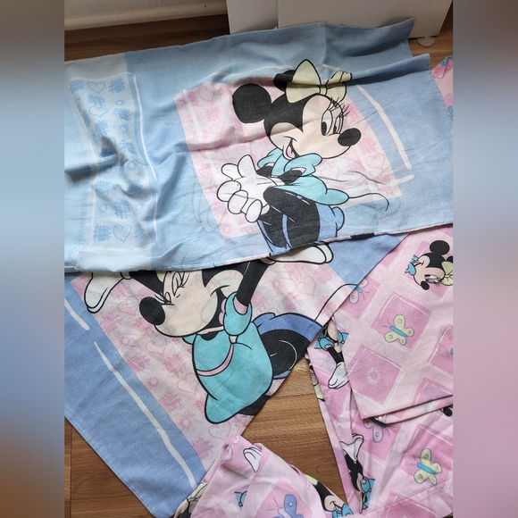 Vintage mini mouse bedding - Picture 3 of 3